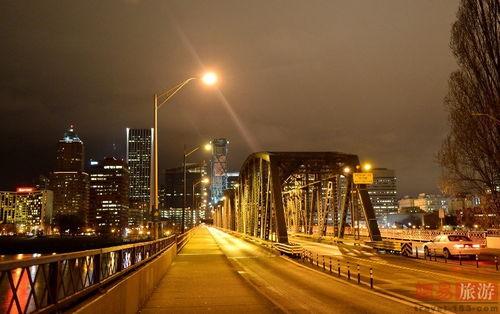 夜色温柔,探寻都市光影下的情感世界  第3张